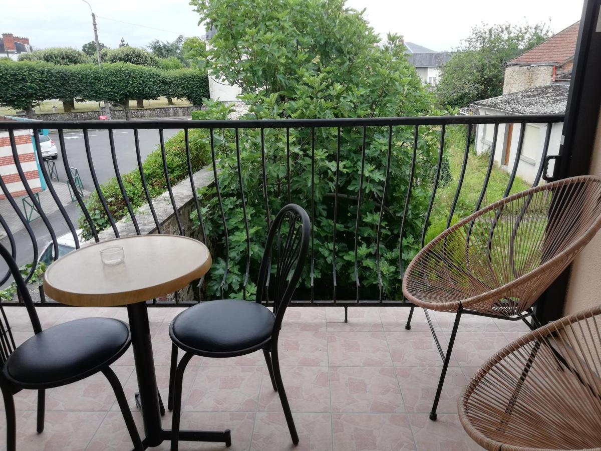 דירות סנט-ג'וניין Meubles De Tourisme Le Trianon Et Le Petit Trianon מראה חיצוני תמונה